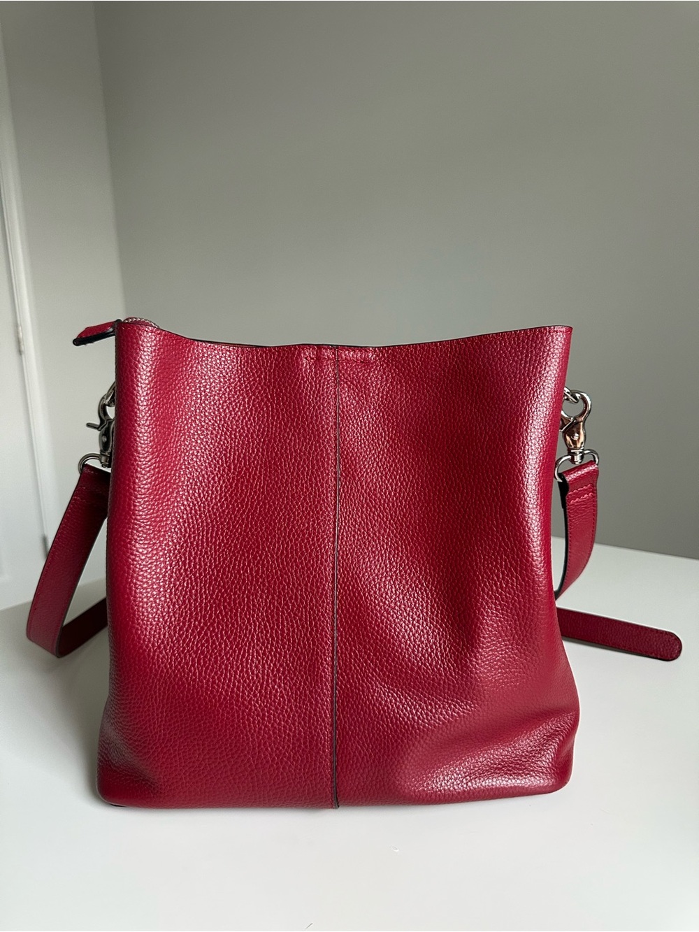 S-Zone Genuine Pebbled Leather
Crossbody Bag Red Silver Hardware Zipper Closure